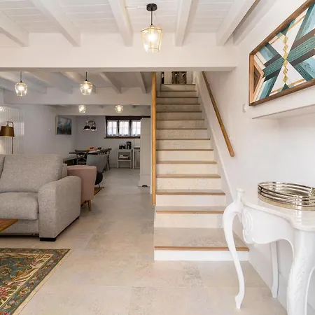 بيت للعطل Casa Gerra كوميلاس